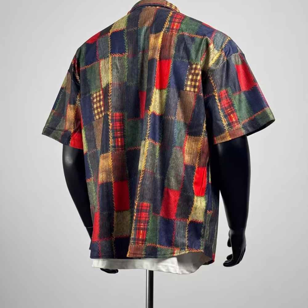 Colorful plaid short-sleeved shirt