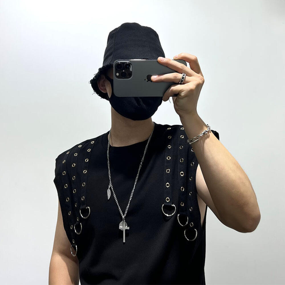 Multi-ring vest