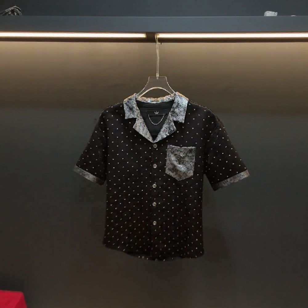 Silver Collar Subtle Embossed Polo Shirt