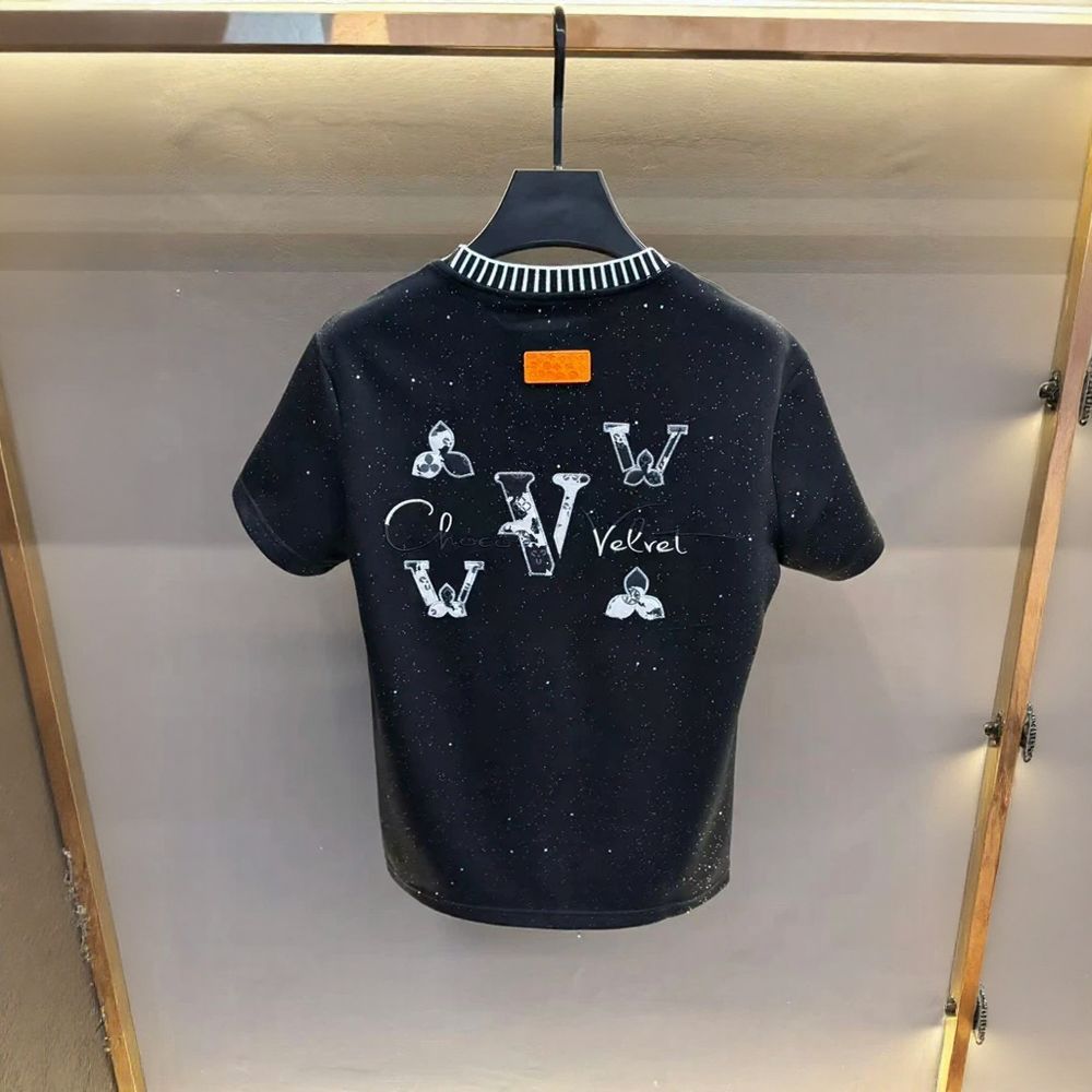Sequin Clover Embroidered T-Shirt & Black & White Shorts
