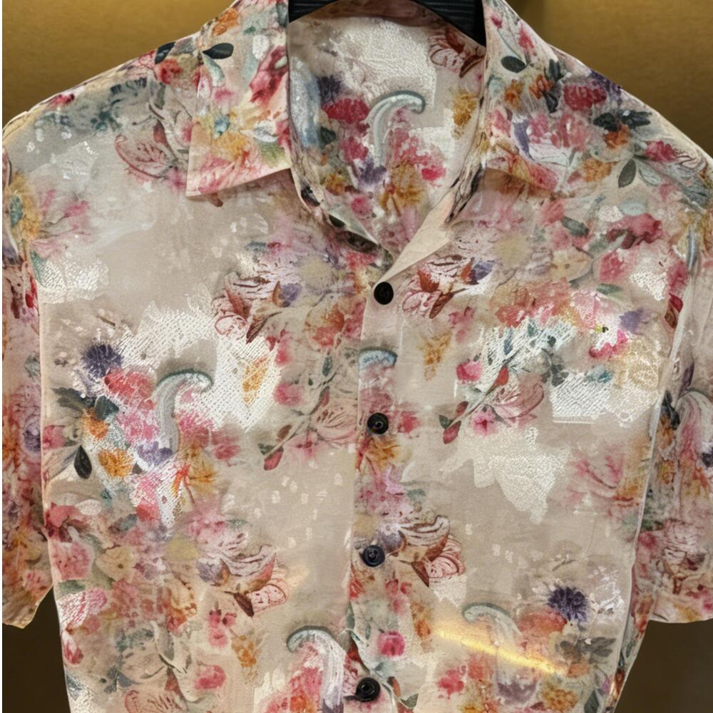 Lightweight floral top