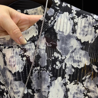 Breathable Mesh Black and White Pattern T-Shirt