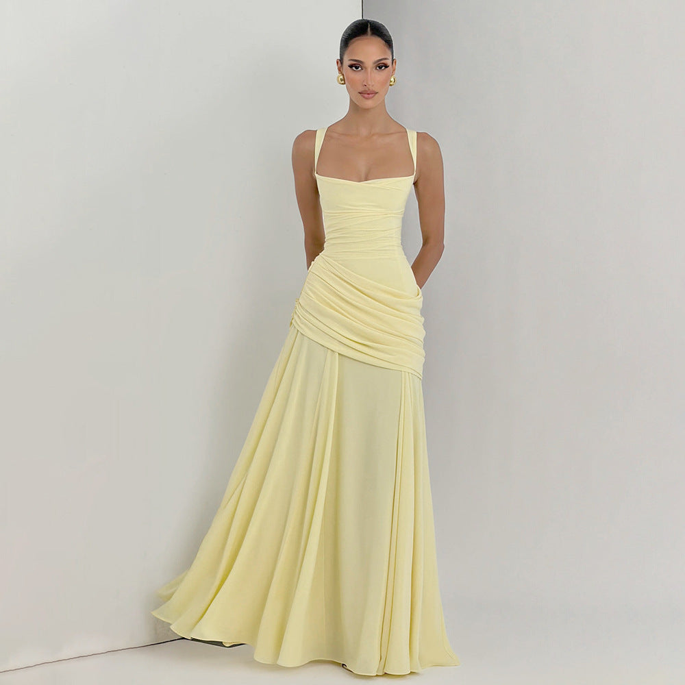 Spaghetti strap low-cut pleated tulle maxi dress
