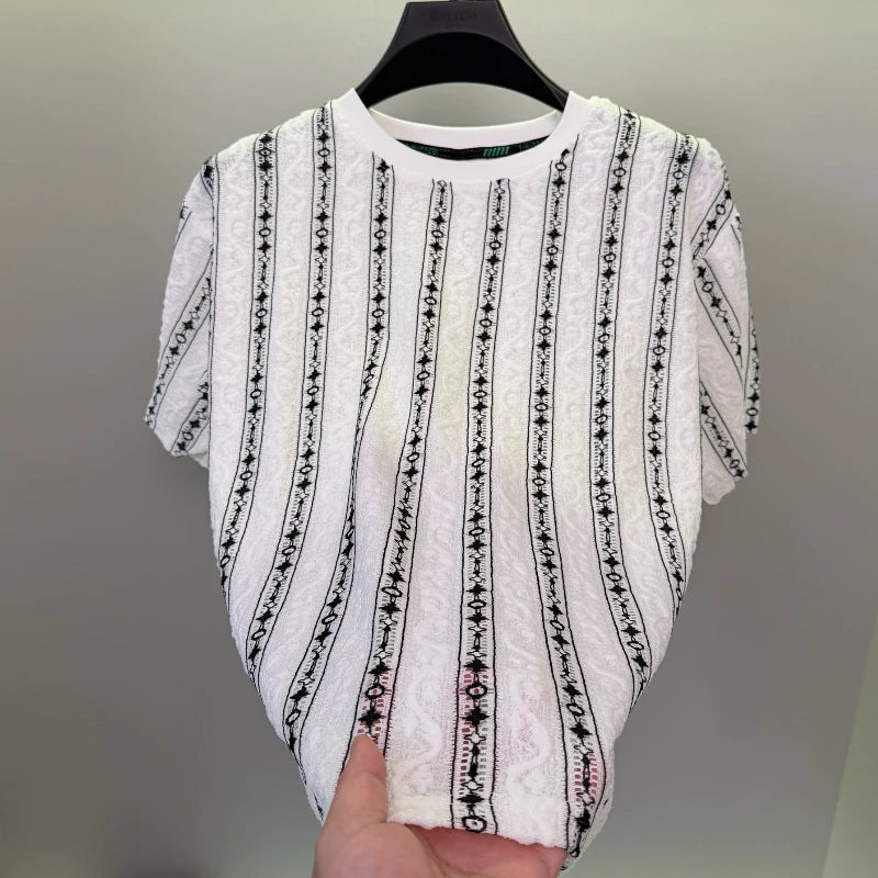 Vine Embossed Vertical Stripe T-shirt