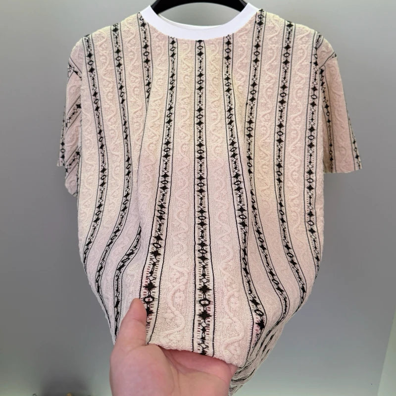 Vine Embossed Vertical Stripe T-shirt