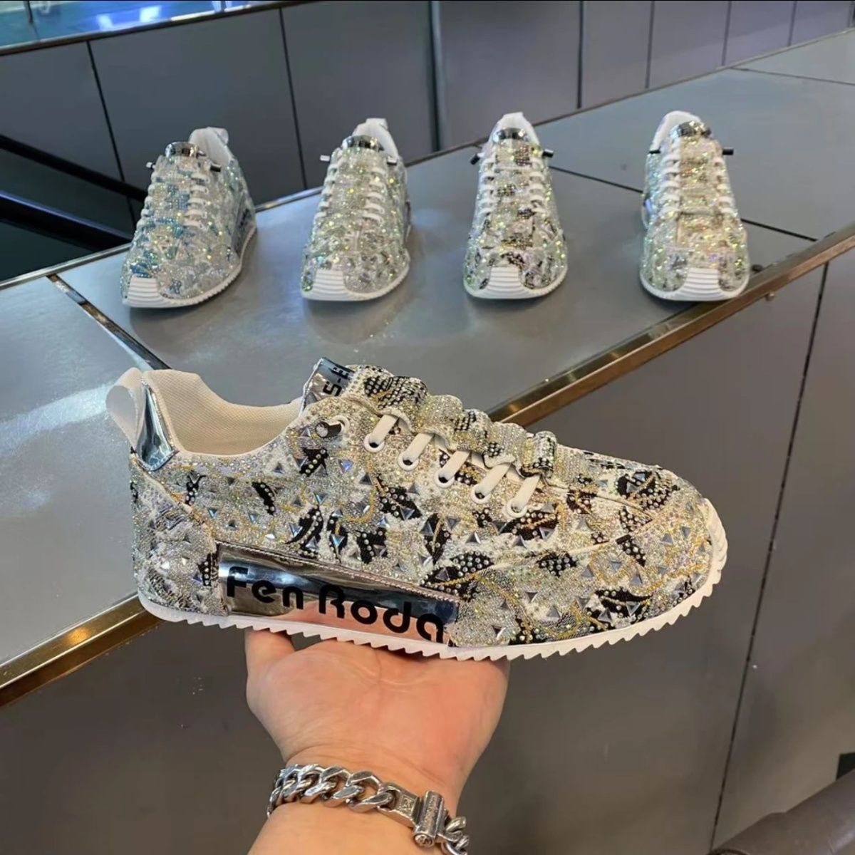 Non-slip Sole Sequin Casual Shoes