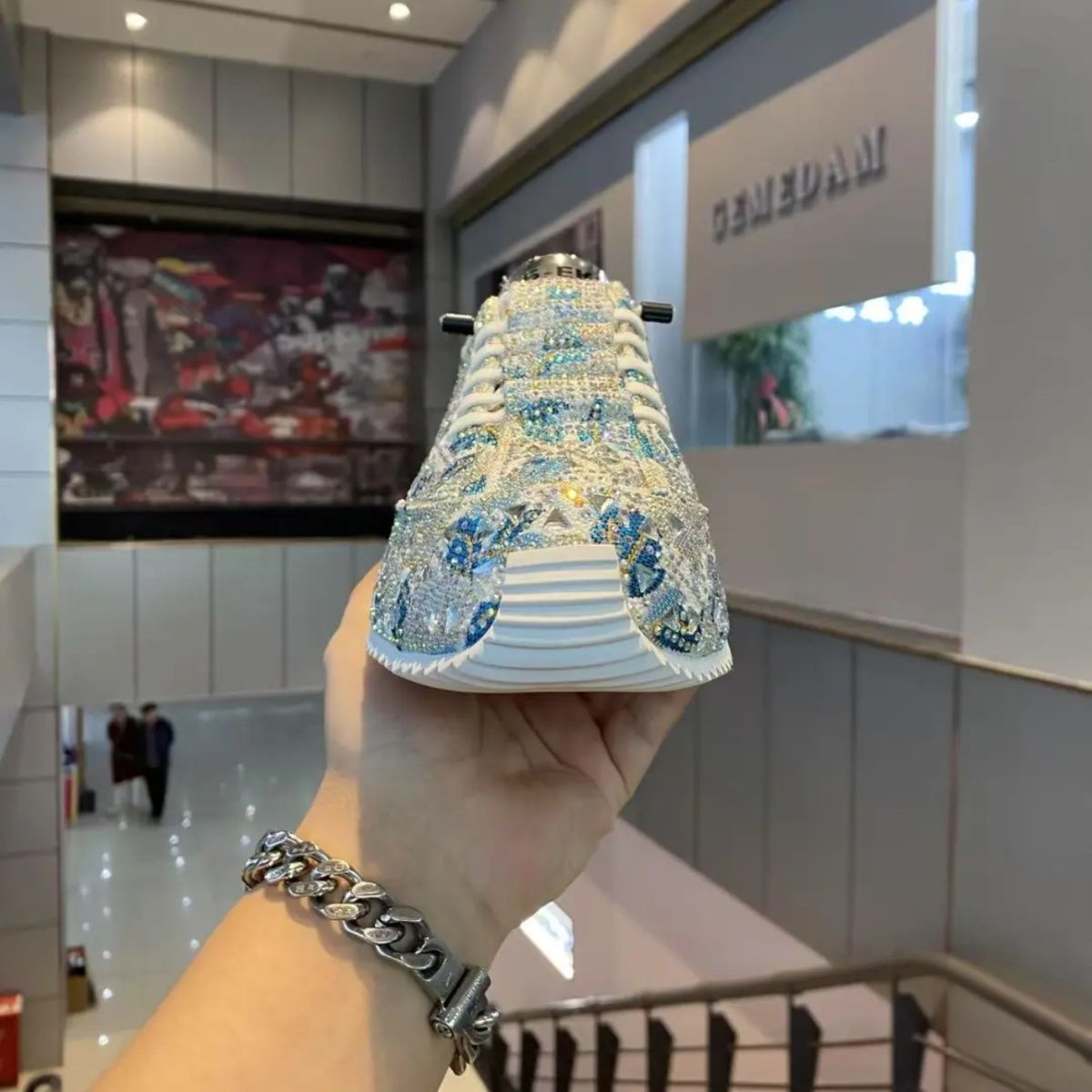 Non-slip Sole Sequin Casual Shoes