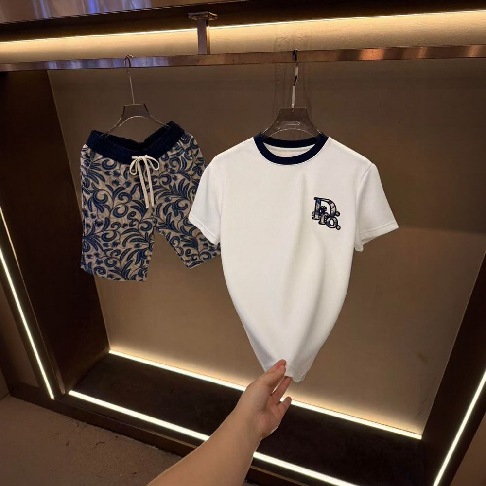 Luxury Letter Pattern Short Sleeve & Casual Shorts Set