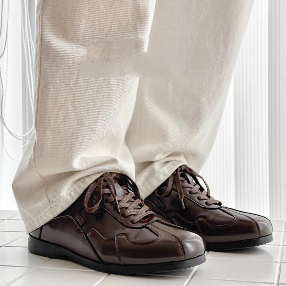 Retro brown casual leather shoes