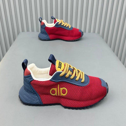 Low-top soft-soled casual sneakers