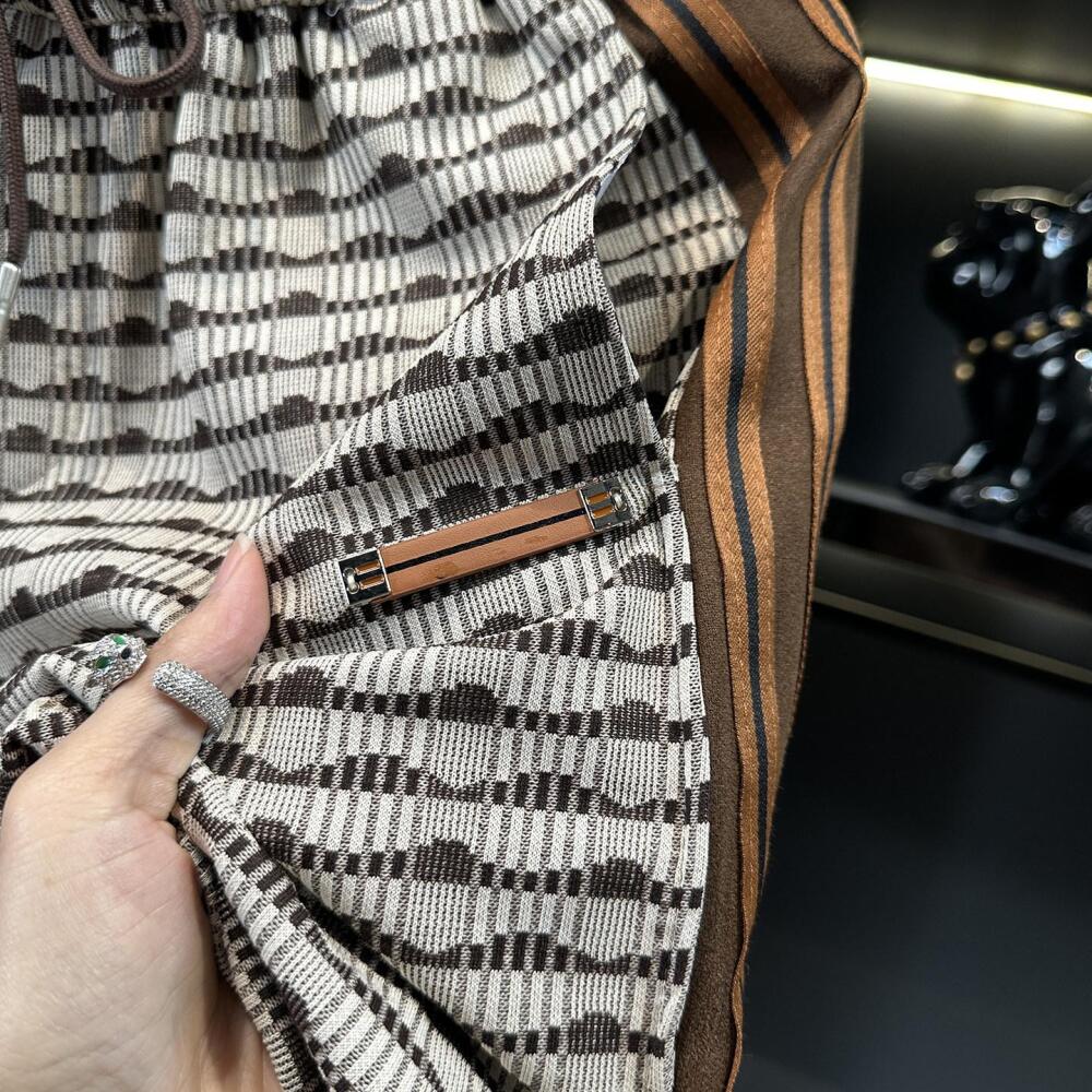 Wave & Side Stripe Casual Pants